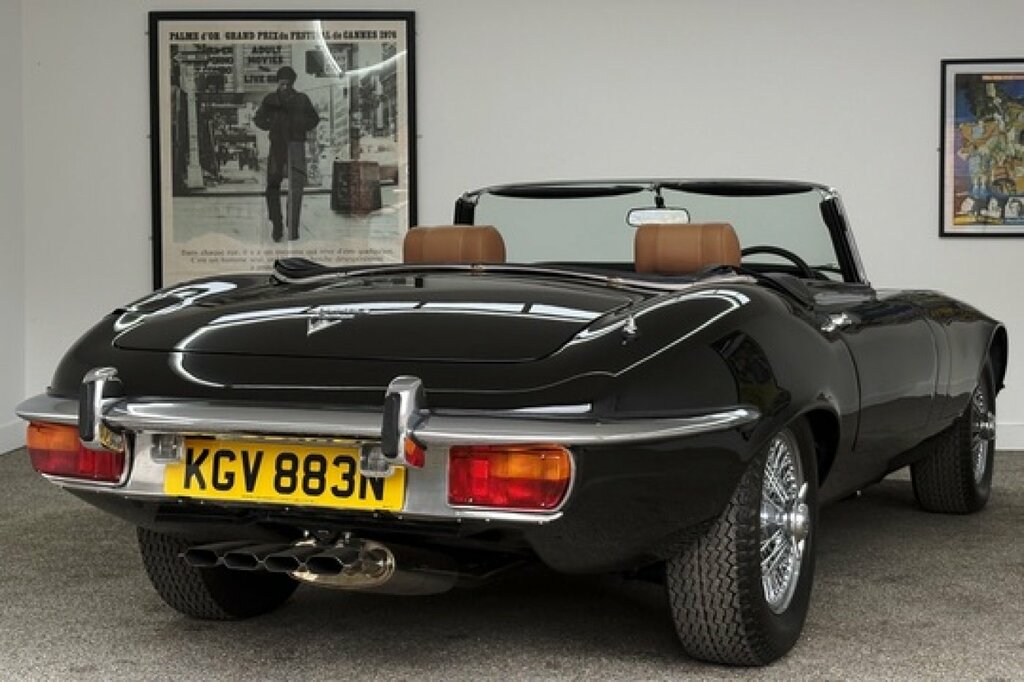 Jaguar E-Type Series 3 Commemorative Black #4