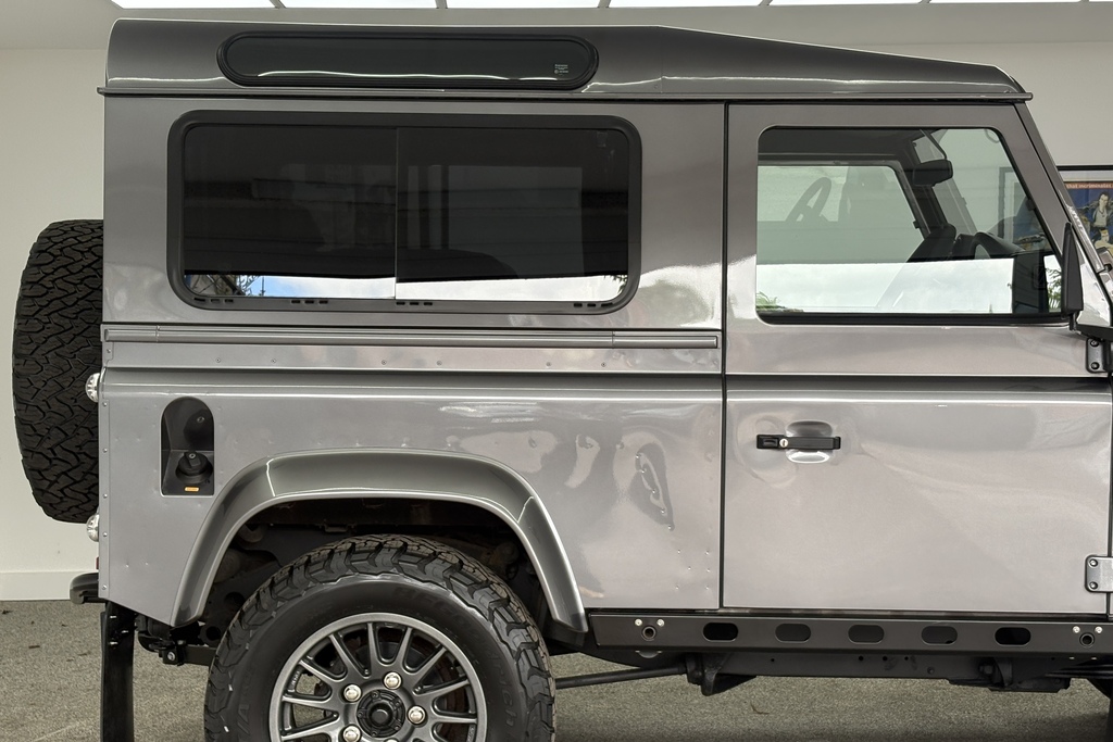 Land Rover Defender 90 Bowler Fast Road LG64LVW Grey #4