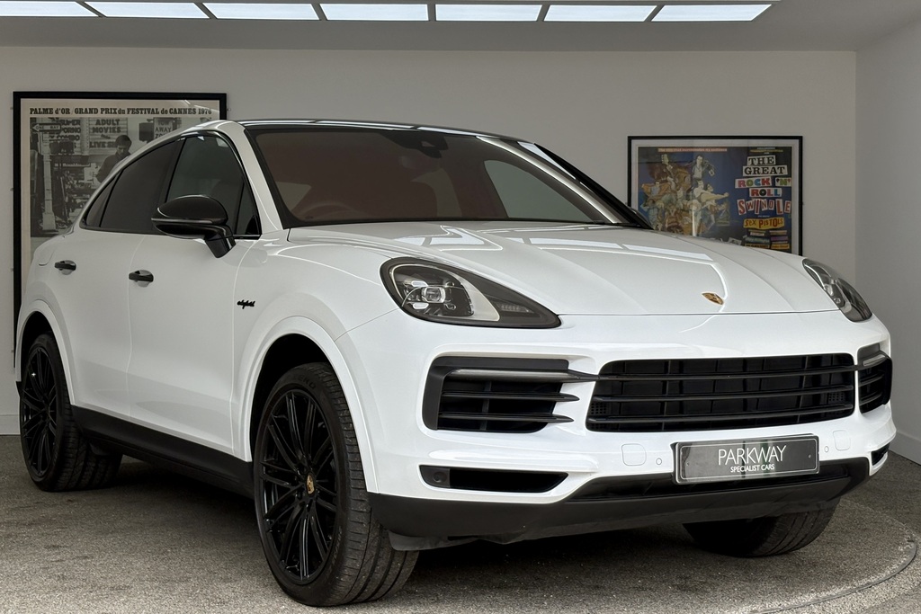 Porsche Cayenne 3.0 V6 E-hybrid Coupe FG69RZN White #4