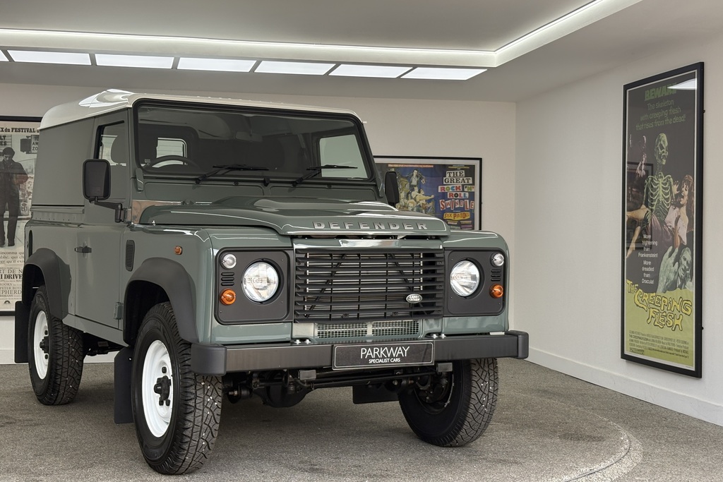 Land Rover Defender 90 2.2 Tdci Hard Top Green