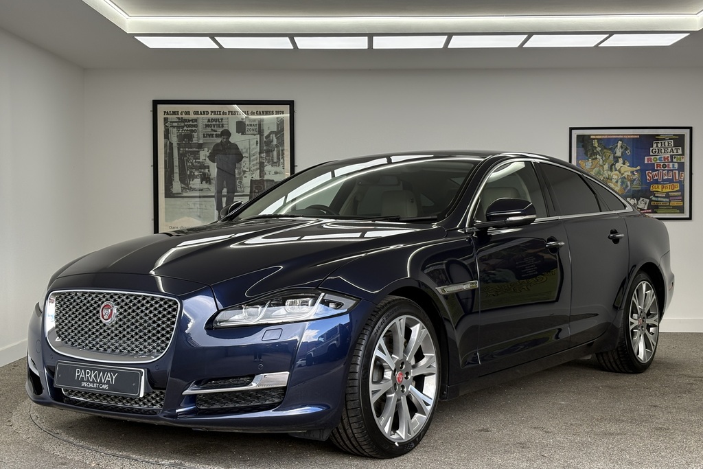 Jaguar XJ 3.0 D Portfolio Saloon Blue #3