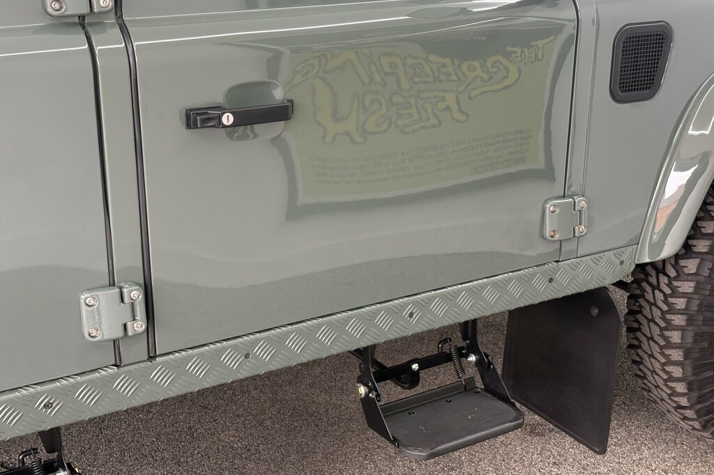 Land Rover Defender 110 110 2.5 Defender 110 Yellow #11