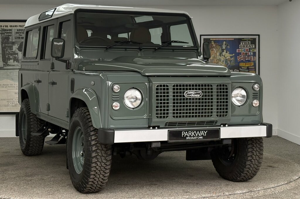 Land Rover Defender 110 110 2.5 Defender 110 Yellow #4