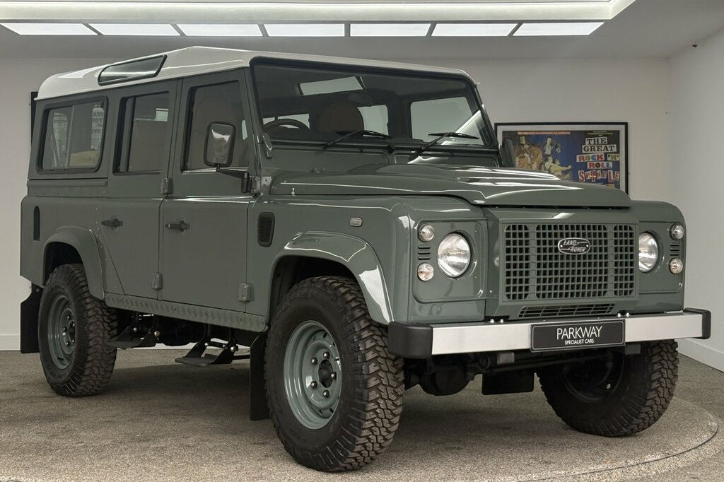 Land Rover Defender 110 110 2.5 Defender 110 Yellow #5