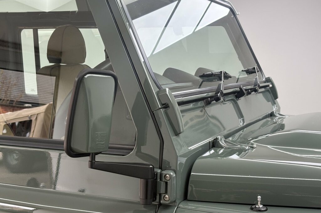 Land Rover Defender 110 110 2.5 Defender 110 Yellow #14