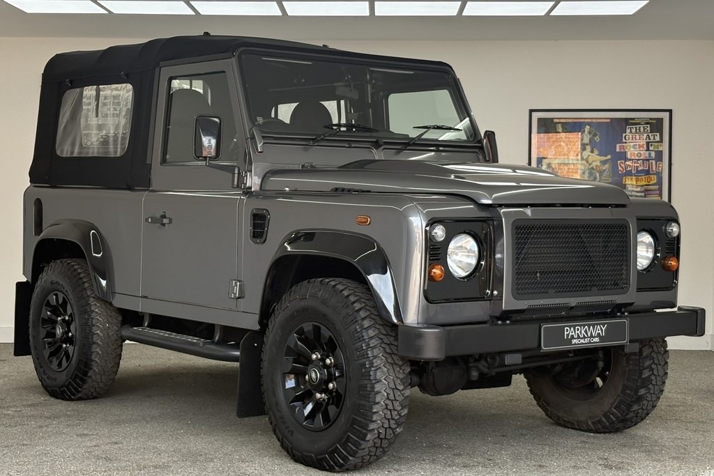 Land Rover Defender 90 2.2 Soft Top Grey #2