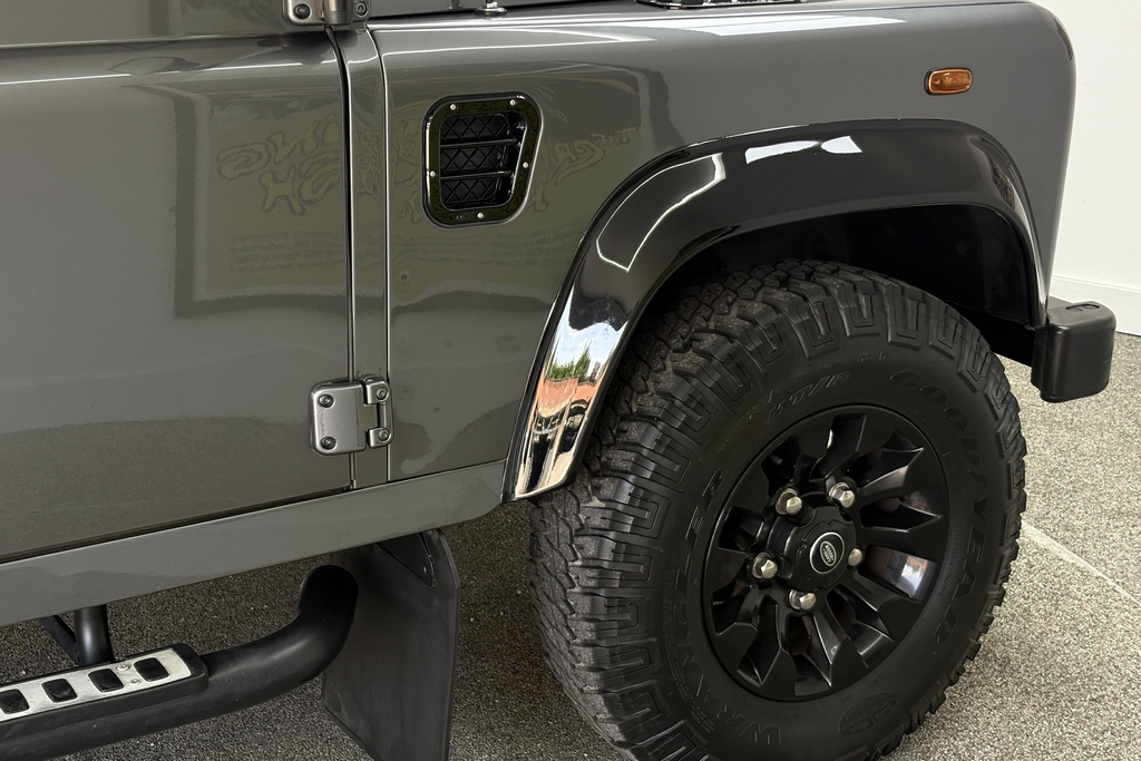 Land Rover Defender 90 90 2.2 Tdci Pickup Green #11
