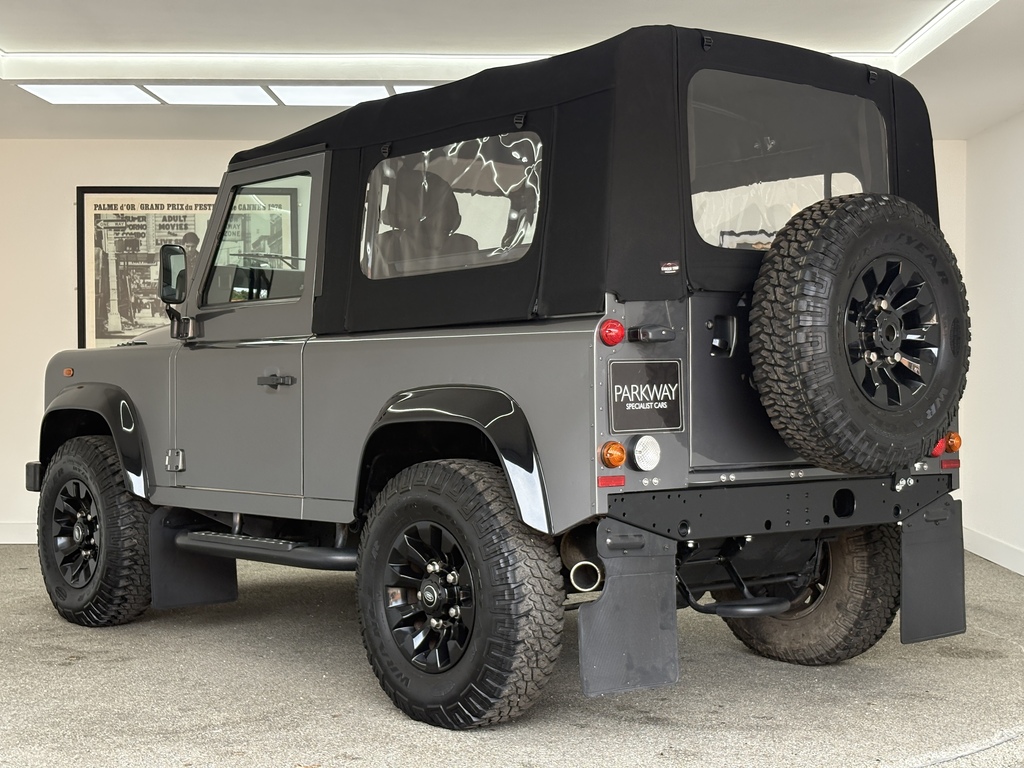 Land Rover Defender 90 2.2 Soft Top Grey #5