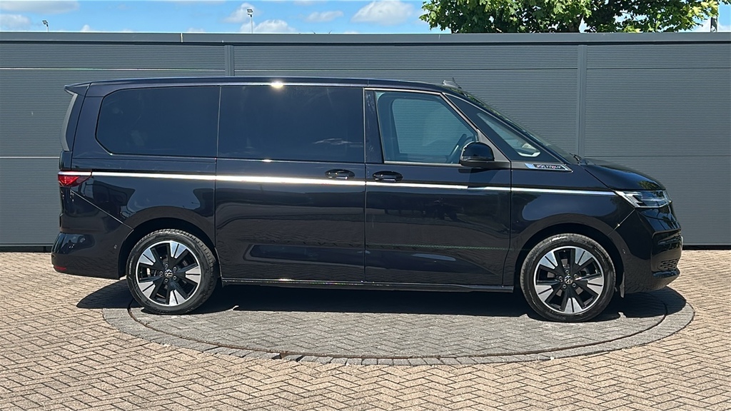 Volkswagen Multivan 2.0 Tdi Style Lwb Dsg 150 Ps KY25RZF Black #4