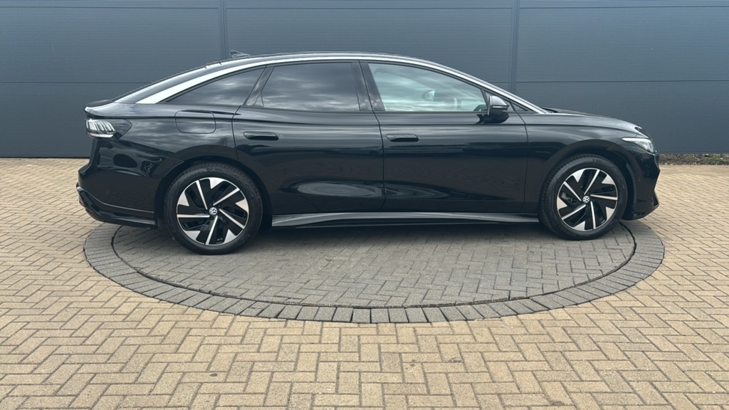 Volkswagen ID.7 210Kw Match Pro S Plus 86Kwh 286 Ps KP75XXV Black #4