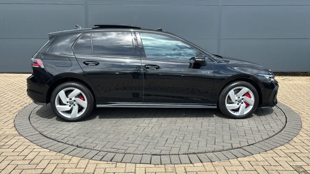 Volkswagen Golf 1.5 Tsi 272 Gte Ehybrid Dsg 272 Ps DE75EOX Black #4