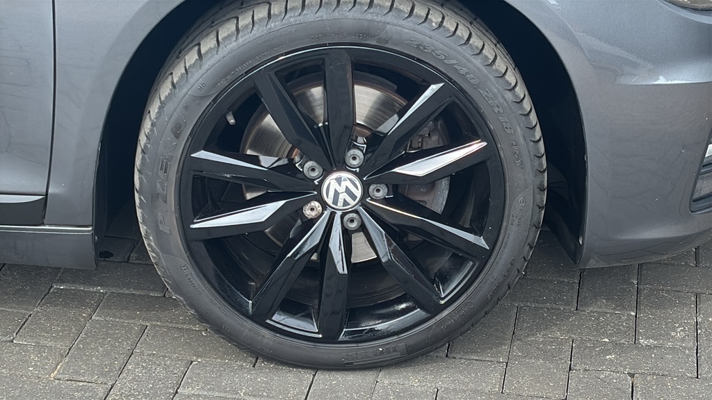 Volkswagen Scirocco 2.0 Tdi 184 Bluemotion Tech Gt Black Edition Grey #5
