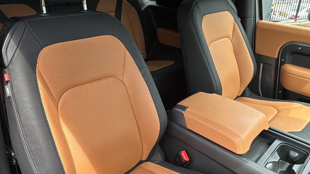 Volkswagen  210Kw Match Pro S 86Kwh Silver #17