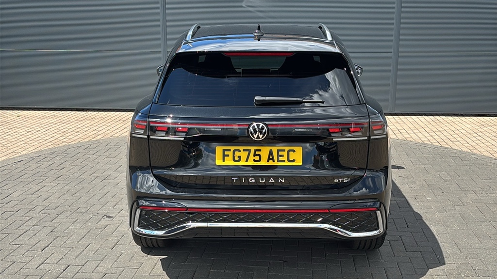 Volkswagen Tiguan Tiguan 1.5 Tsi 272 Ehybrid R-line Dsg Black #10