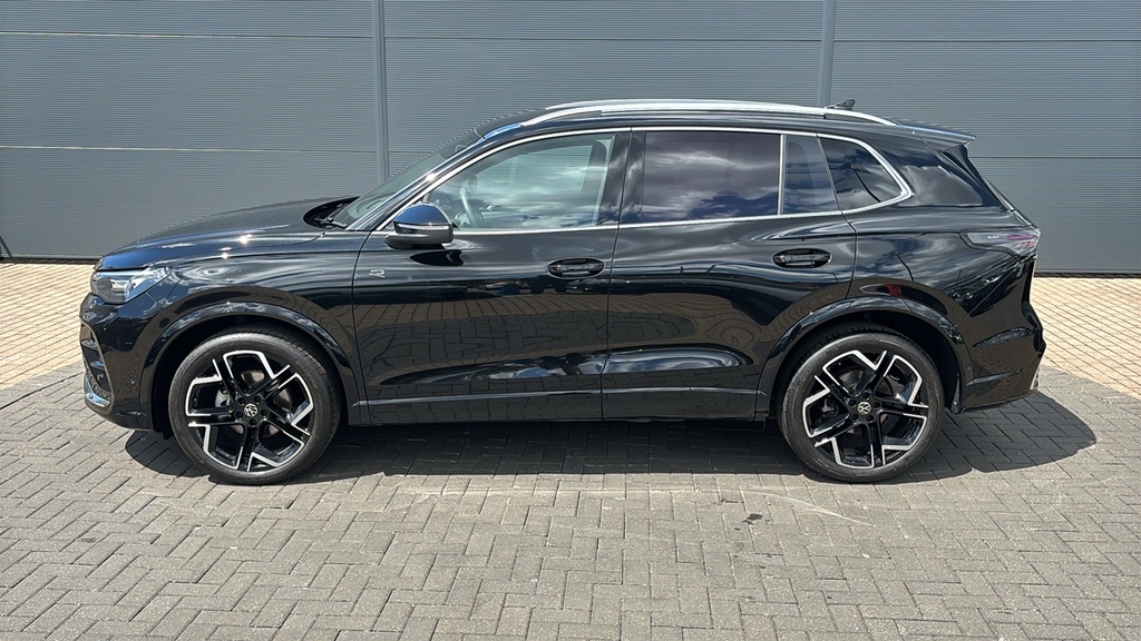 Volkswagen Tiguan Tiguan 1.5 Tsi 272 Ehybrid R-line Dsg Black #9