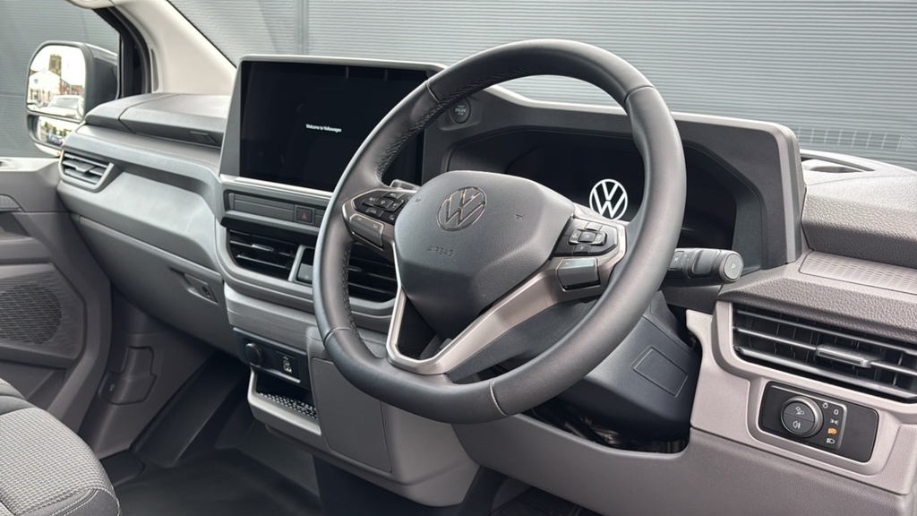 Volkswagen Transporter 2.0 Tdi 150 Commerce Pro Van 150 Ps FD75DNU Black #6