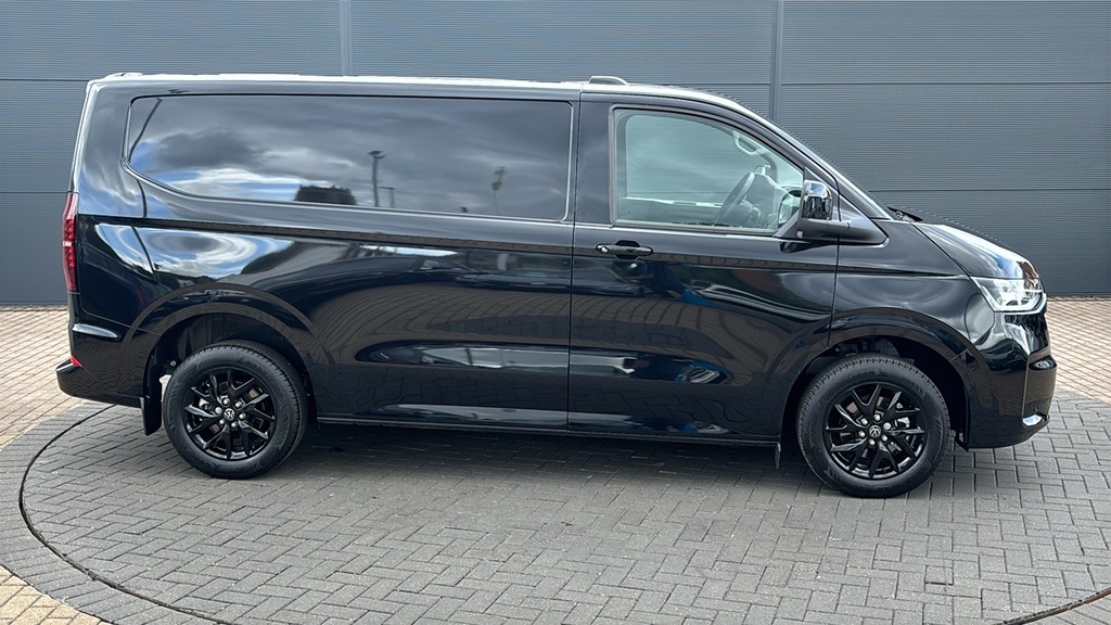 Volkswagen Transporter 2.0 Tdi 150 Commerce Pro Van 150 Ps FD75DNU Black #4