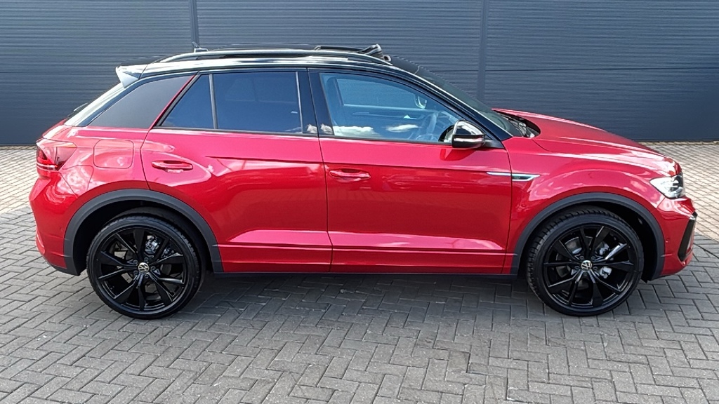 Volkswagen T-Roc 1.5 Tsi Black Edition Plus Dsg 150 Ps FN26KXB Black #4