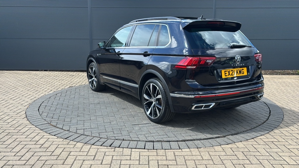 Volkswagen Tiguan 2.0 Tdi 4Motion R-line Dsg 150 Ps EX21KWG Black #3