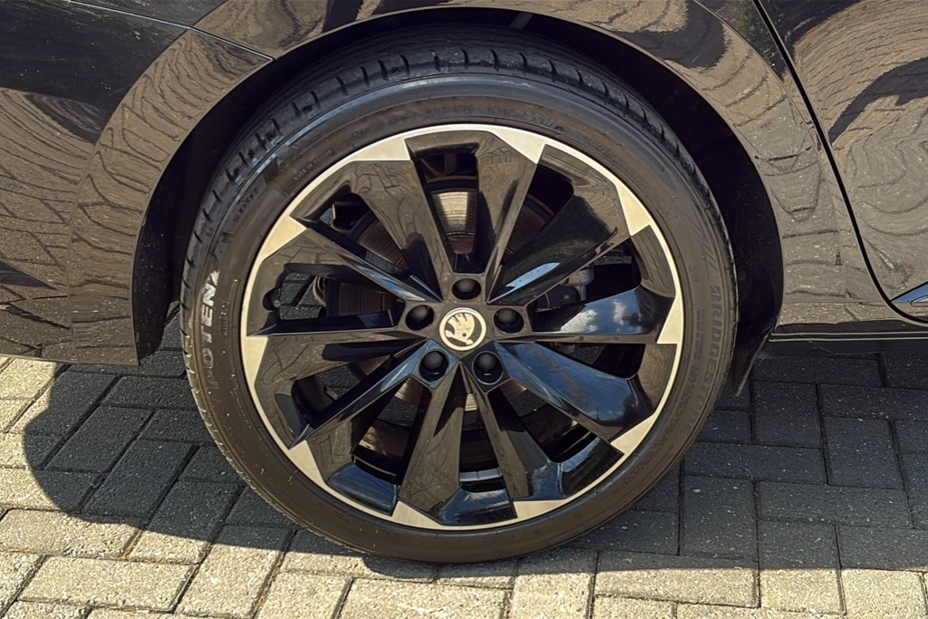 Skoda Superb 1.4 Tsi Iv Sport Line Plus Dsg 218 Ps Black #5