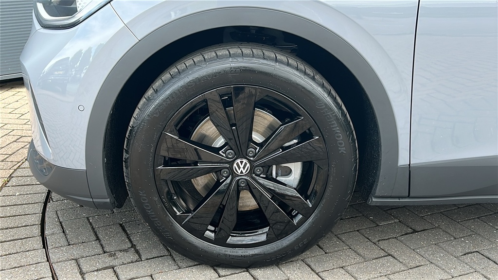 Volkswagen ID.4 210Kw Black Edition Pro 77Kwh 286 Ps Grey #5