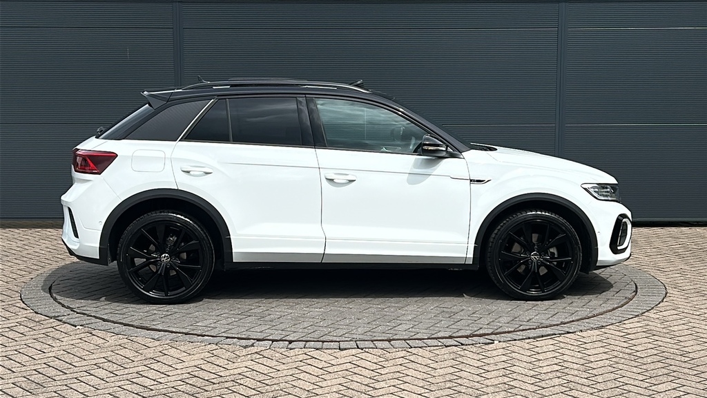 Volkswagen T-Roc 1.5 Tsi Black Edition Plus Dsg 150 Ps Black #4