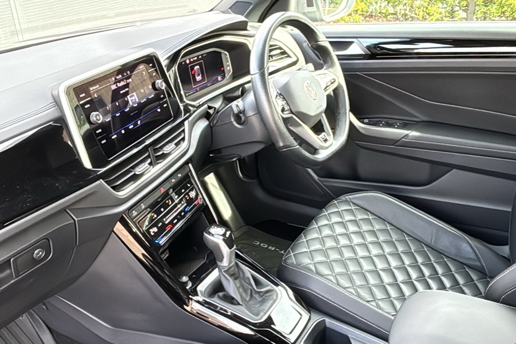 Volkswagen T-Roc 1.5 Tsi R-line Dsg 150 Ps Grey #2