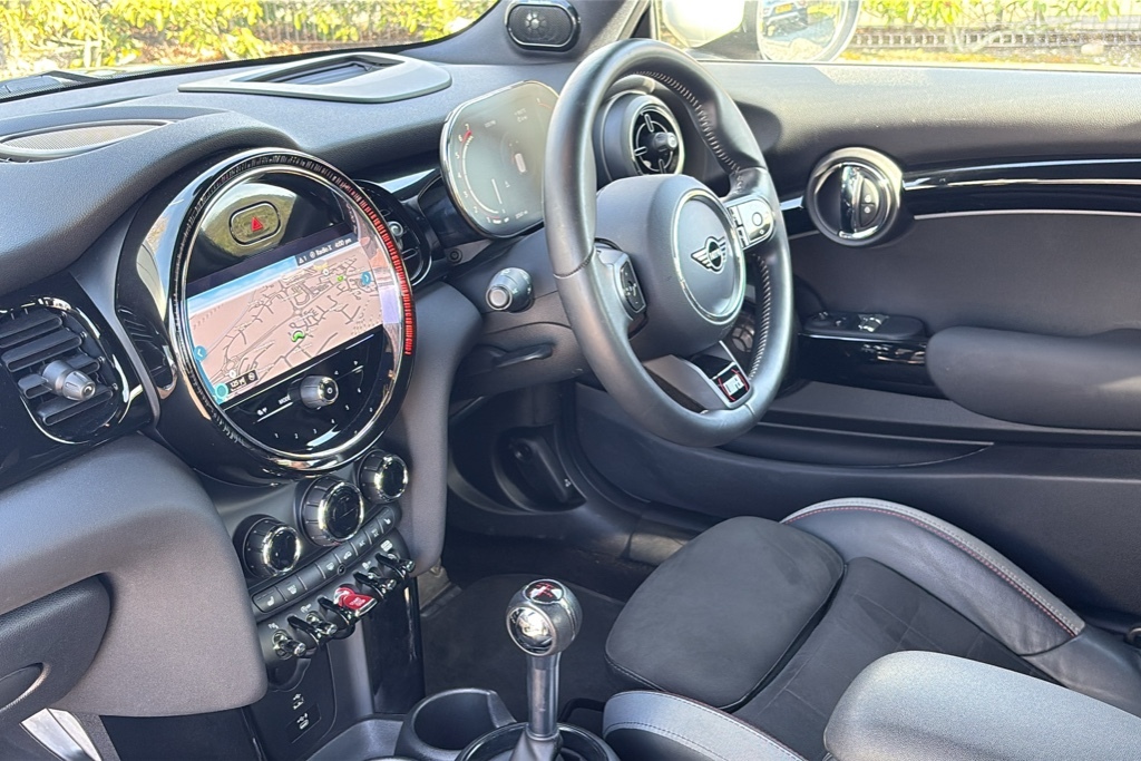 Mini Hatch 2.0 John Cooper Works Anniversary Edition 231 MD71CZU Green #2