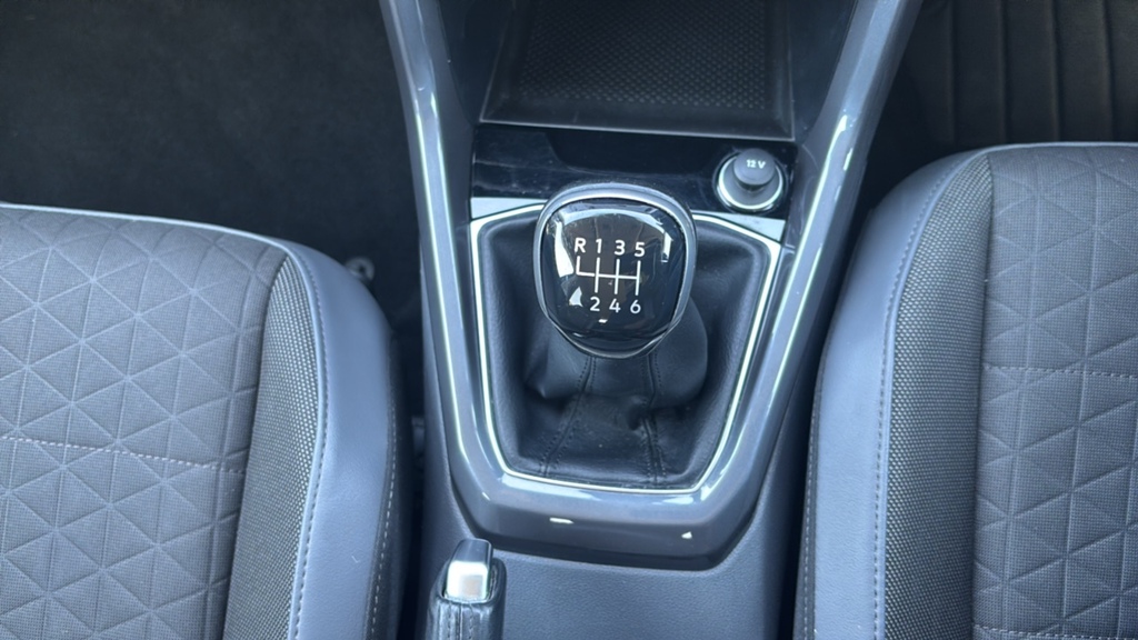 Volkswagen T-Cross 1.0 Tsi 115 Se Parking Sensors, Isofix, Apple Blue #25