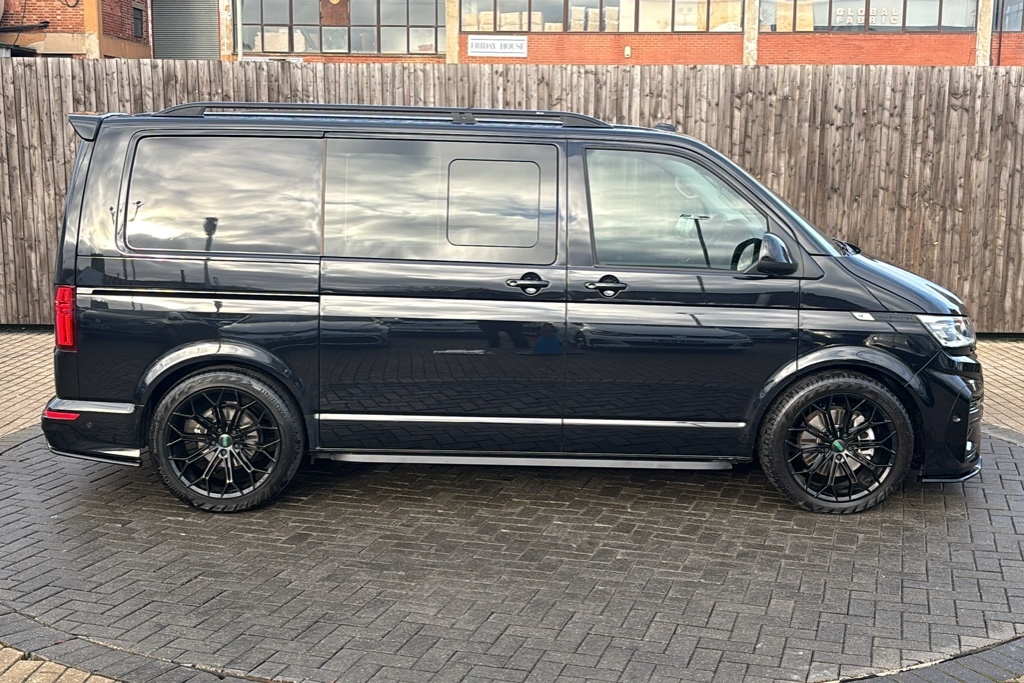 Volkswagen Transporter 2.0 Bitdi 204 Highline Kombi Van Dsg 204 Ps Black #4