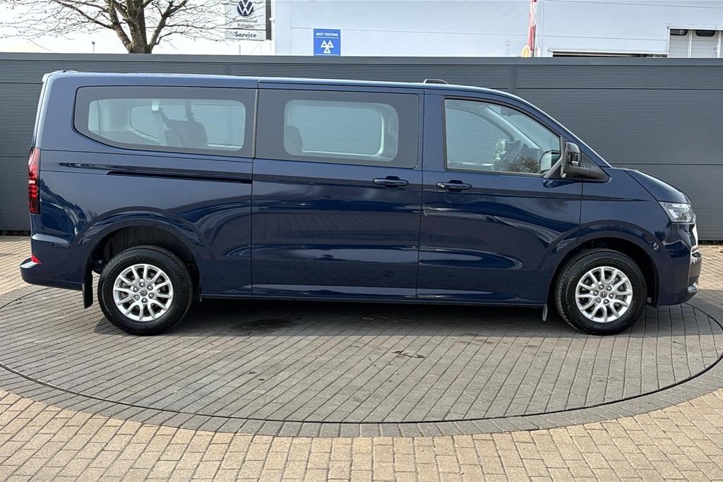 Volkswagen Transporter 2.0 Tdi 150Ps Minibus Life 150 Ps Blue #4