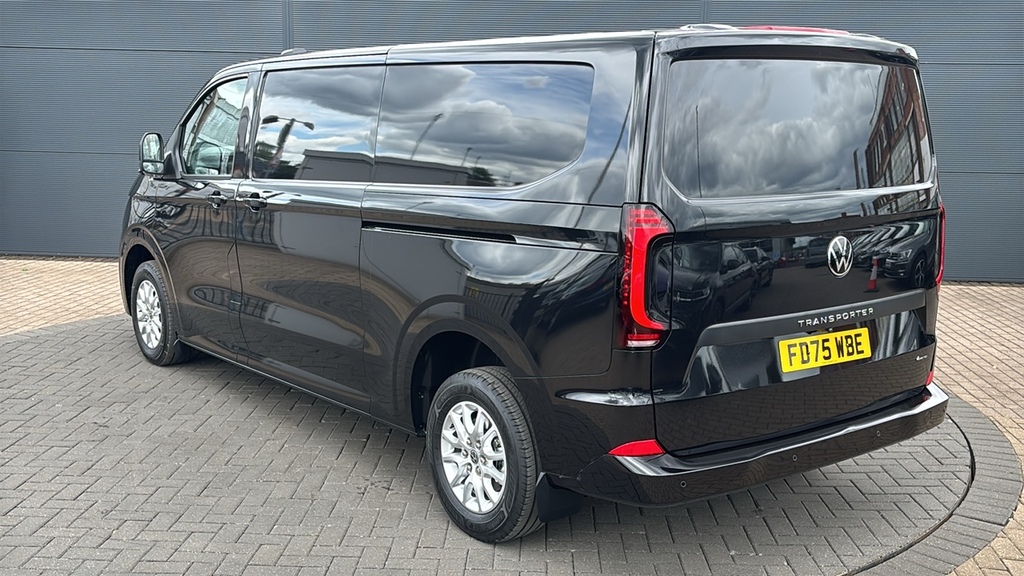 Volkswagen Transporter 2.0 Tdi 150 Commerce Pro Van 4Motion 0 Ps Black #3