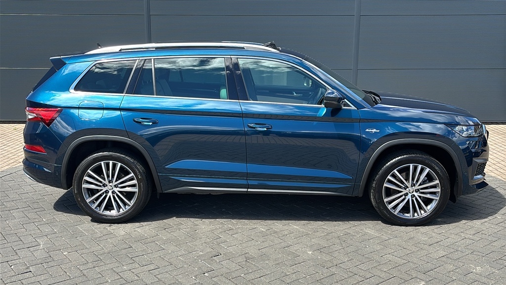 Skoda Kodiaq 2.0 Tdi 200 Laurin Klement 4X4 Dsg 7 Seat YD72LTZ Blue #4