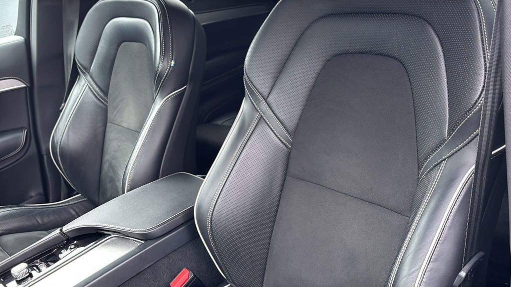 Volvo XC90 2L Momentum Blue #20