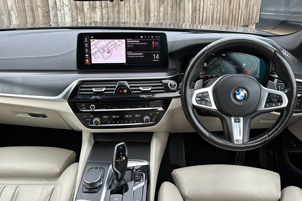 BMW 5 Series 530E M Sport White #10