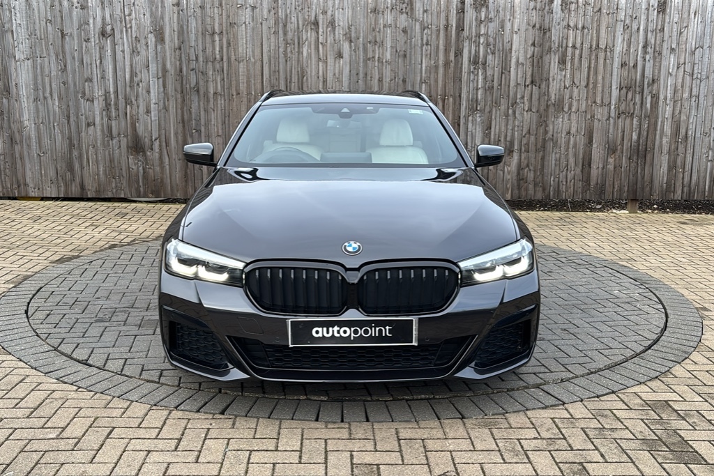 BMW 5 Series 530E M Sport White #7
