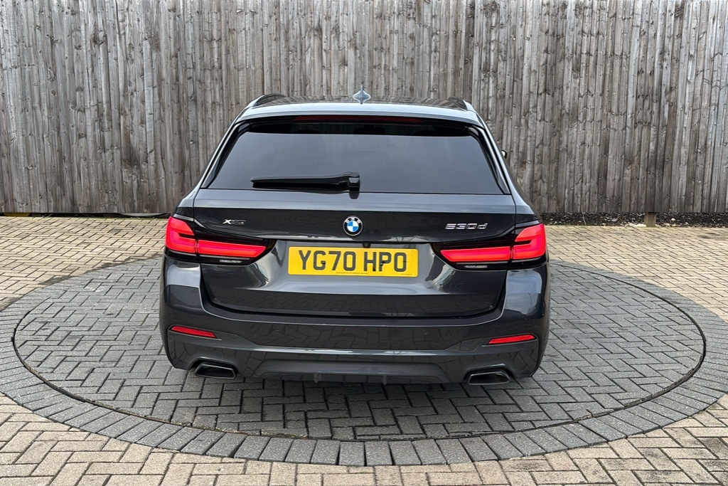 BMW 5 Series 530E M Sport White #9