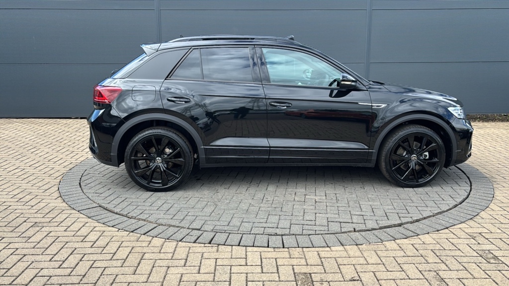 Volkswagen T-Roc 1.5 Tsi Black Edition Plus Dsg 150 Ps Black #4