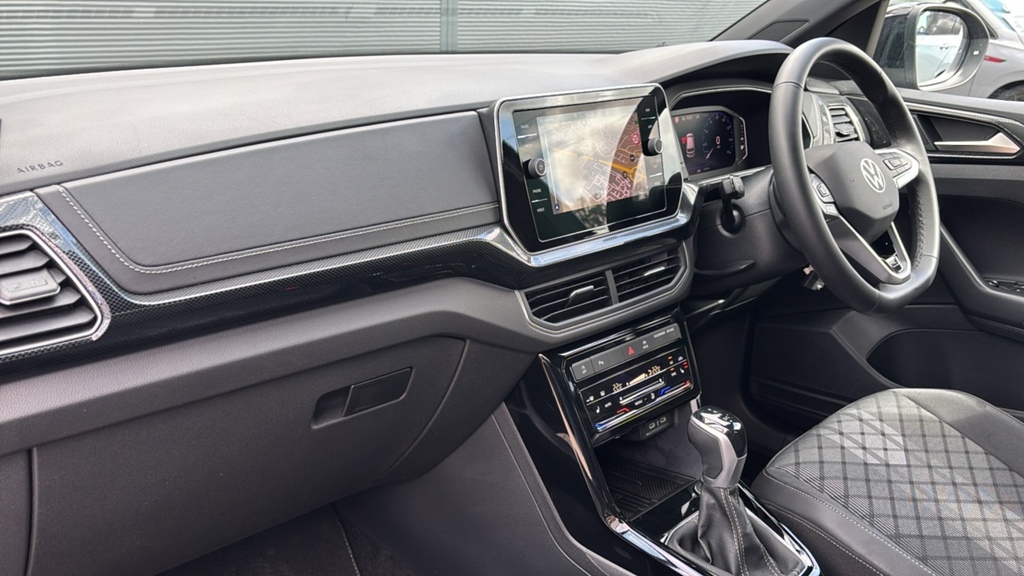 Volkswagen T-Cross 1.5 Tsi Evo R-line Dsg 150 Ps Black #2