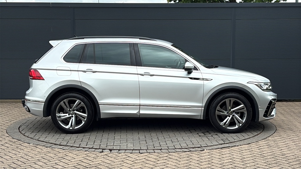 Volkswagen Tiguan 1.5 Tsi 150 R-line Edition Dsg 150 Ps FD72OOU Silver #4