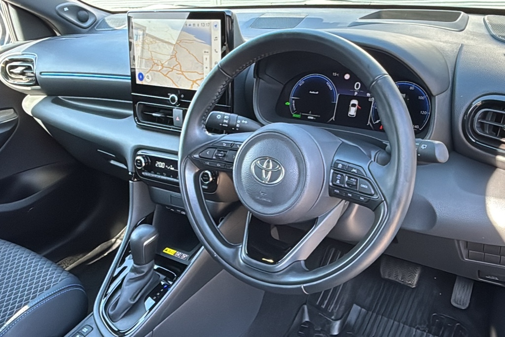 Toyota Yaris 1.5 Hybrid 130 Premiere Edition Cvt 130 Ps Blue #6