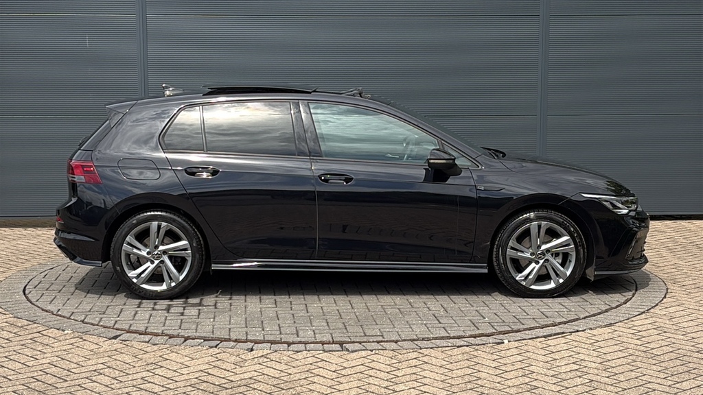 Volkswagen Golf 1.5 Tsi 150 R-line 150 Ps Black #4
