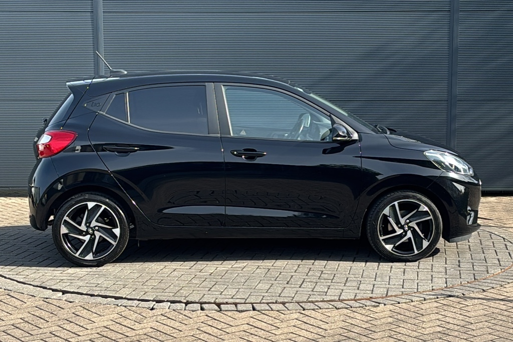 Hyundai I10 1.2 Premium Nav 84 Ps Black #4