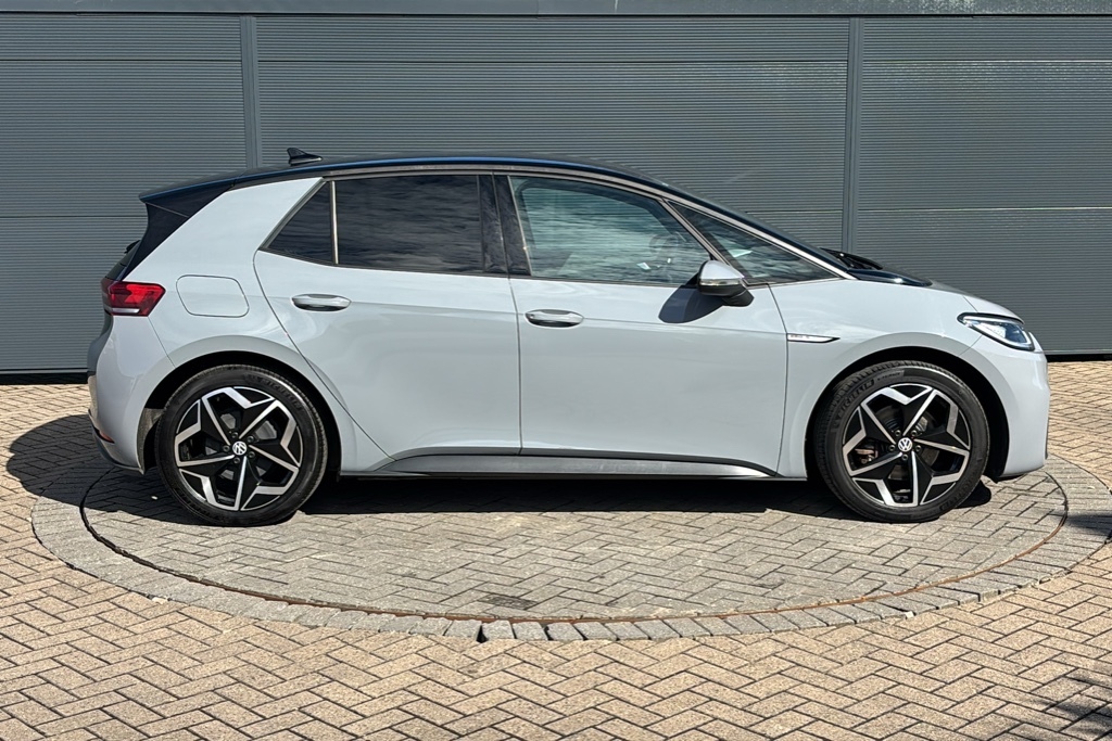 Volkswagen ID.3 150Kw Tour Pro S 77Kwh 204 Ps Grey #4