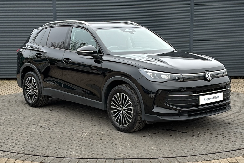Volkswagen Tiguan 2.0 Tdi Match Dsg 150 Ps FN75JHK Black
