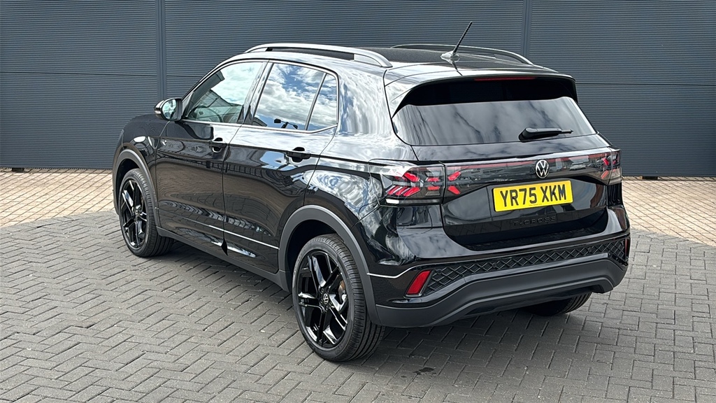 Volkswagen T-Cross 1.0 Tsi Black Edition Dsg 115 Ps Black #3