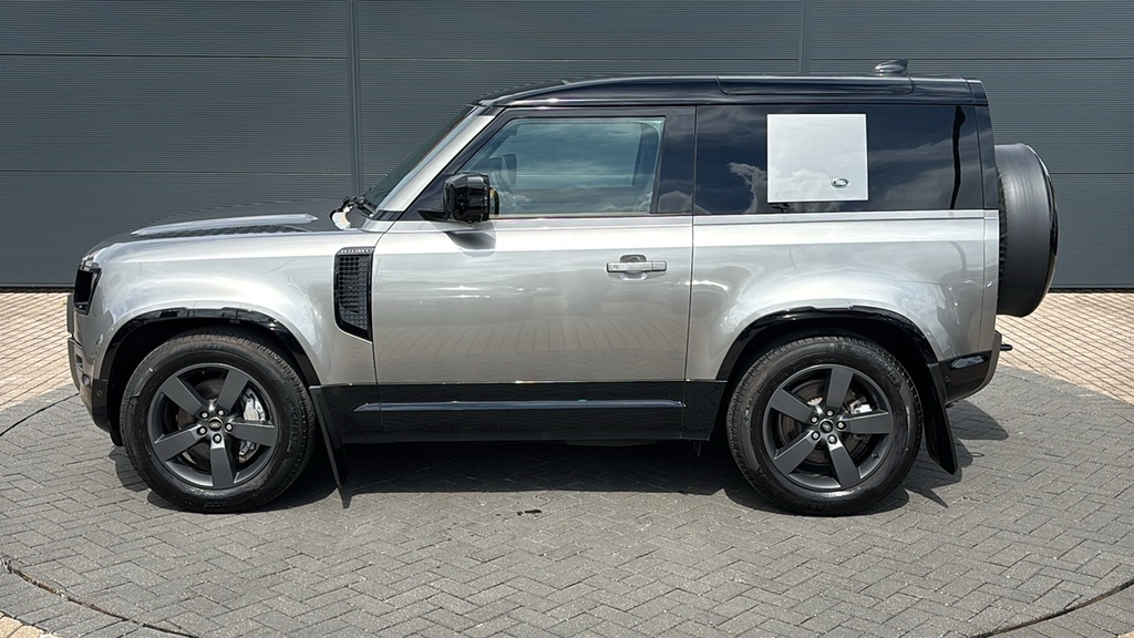 Land Rover Defender   #4