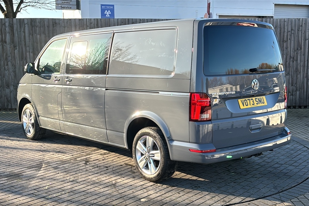 Volkswagen Transporter 2.0 Bitdi 204 Highline Kombi Van Dsg 204 Ps Grey #3