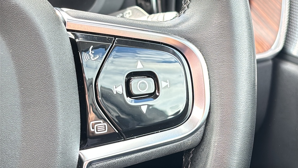 Volvo XC60 Suv Silver #26