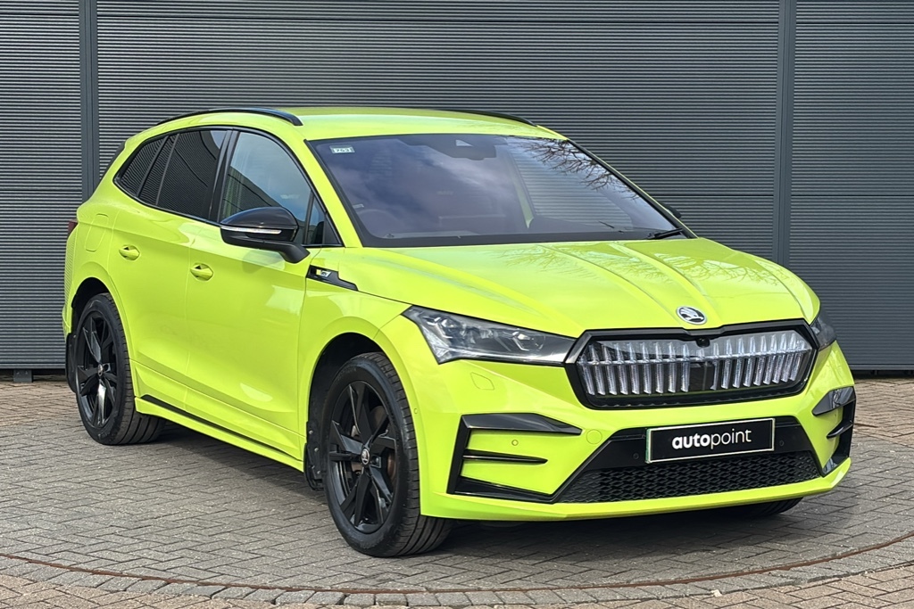 Skoda ENYAQ 220Kw Vrs 82Kwh 4X4 299 Ps Green